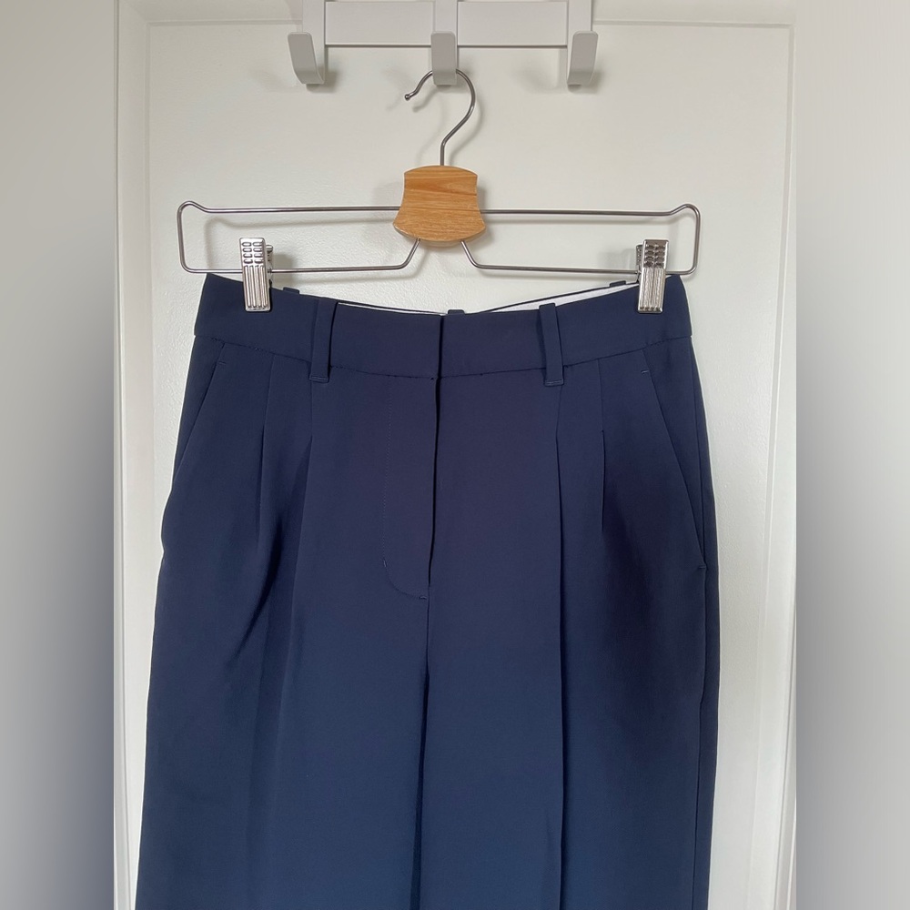 Aritzia Wilfred Effortless Pant, Size 2 Tall, Admiral Navy Blue